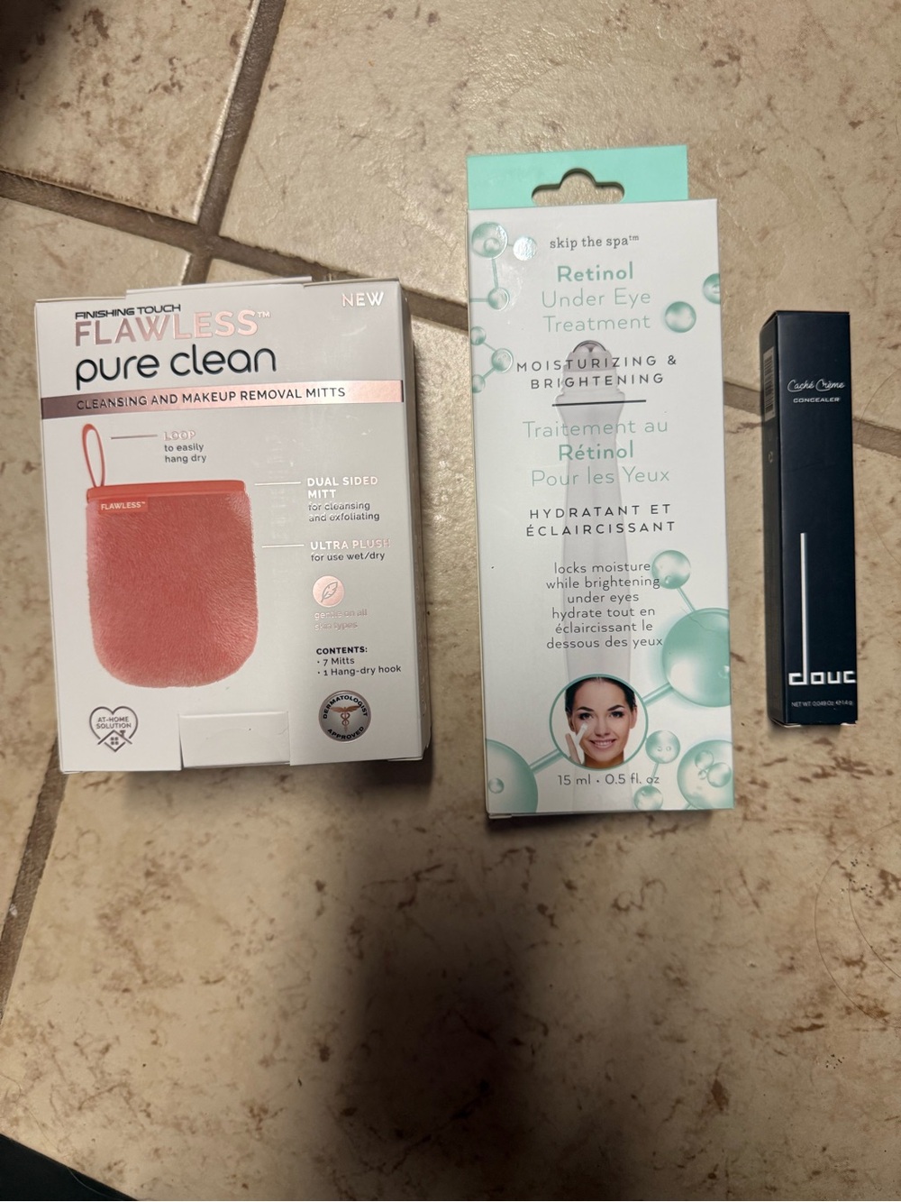 Flawless Pure Clean Makeup Removal Mitt - Pink